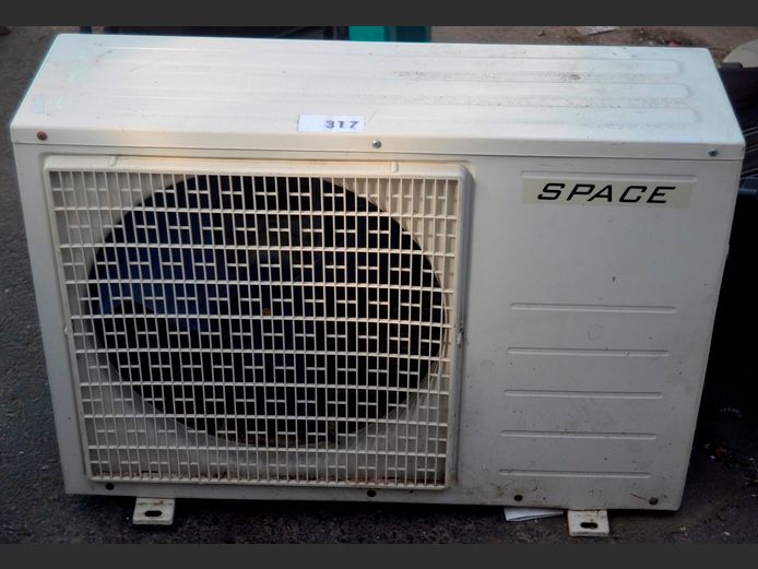 SPACE 9000 BTU OUTER AIRCON UNIT [Untested]