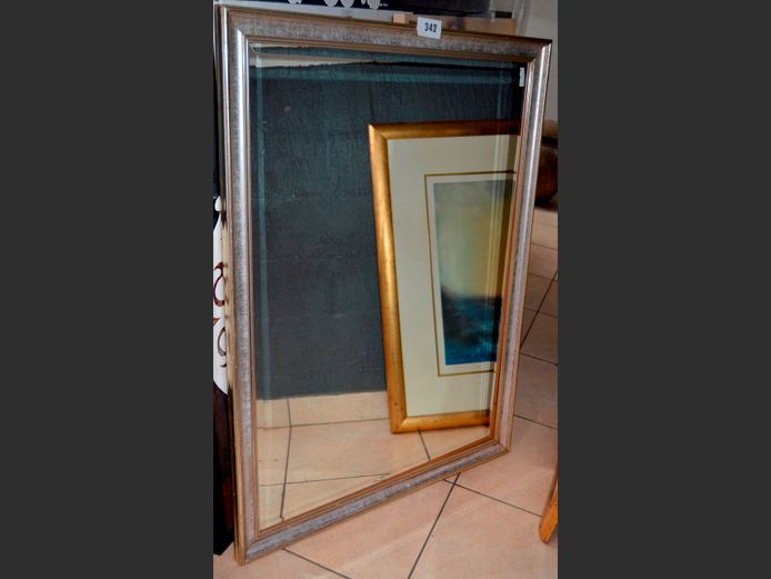 SILVER GILT FRAMED & BEVELLED MIRROR, 120 x 90cm