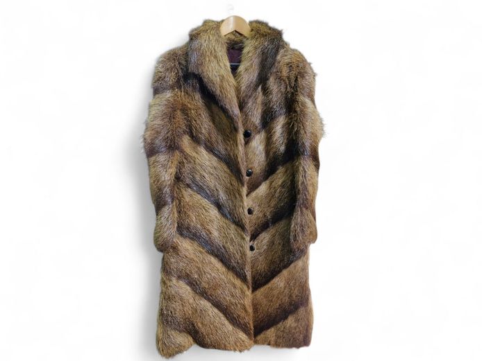 Luxurious 100% Narural Raccoon Fur Coat