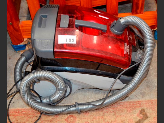 GENESIS HAUSMEISTER WET & DRY BAGLESS VACUUM CLEANER [Faulty]