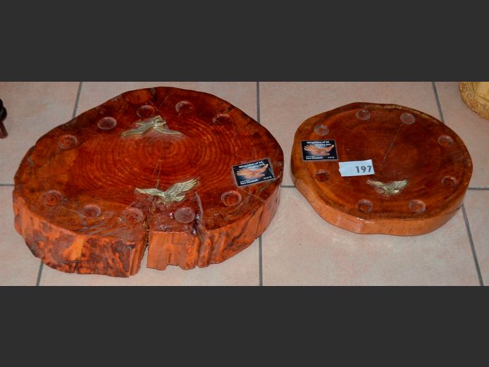 LOT OF 2 WOODEN LOGS: WINGRINDERS OF SA