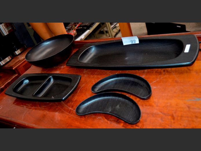 BLACK PLASTIC: PLATTERS, BOWL, etc