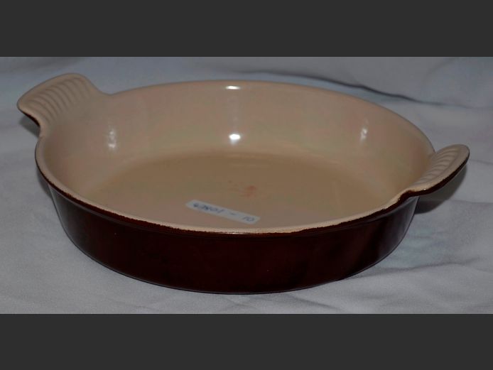 LE CREUSET CAST IRON PIE DISH, 22cm Diameter