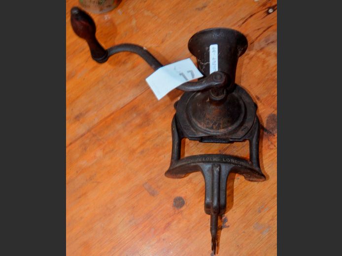 ANTIQUE LOVELOCK, LONDON, COFFEE GRINDER, 31 x 14 x 21.5cm