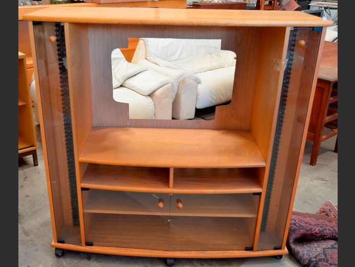 OAK FOIL ENTERTAINMENT CABINET, 129 x 50 x 127cm