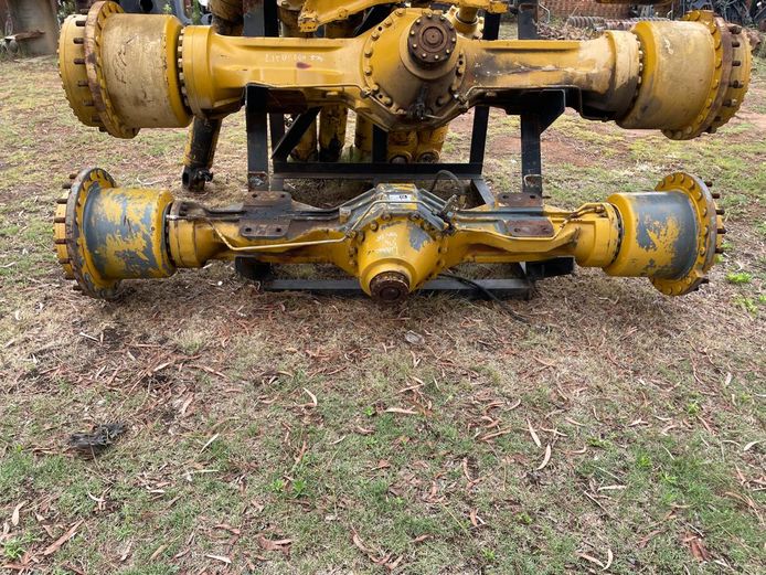 Liebherr 574 x2 axles