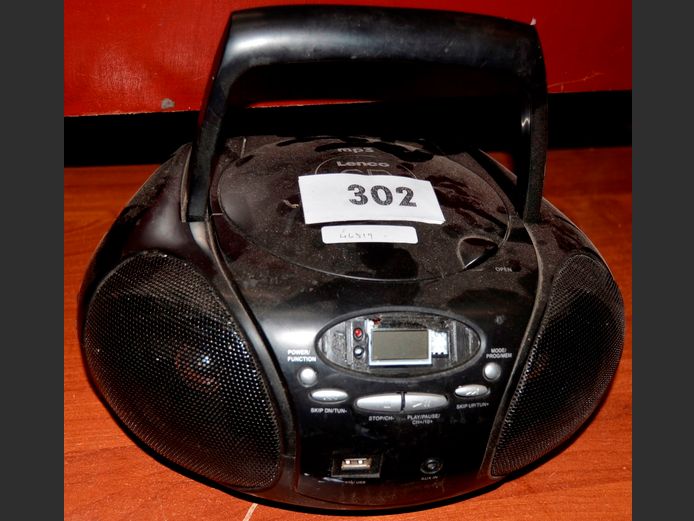 LENCO PORTABLE CD PLAYER [Untested, no power supply]