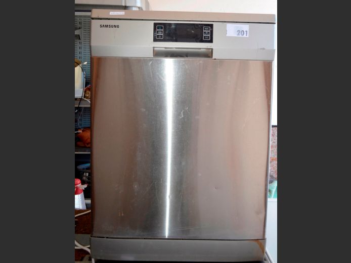 SAMSUNG STAINLESS STEEL DISHWASHER [Switches on, untested further]