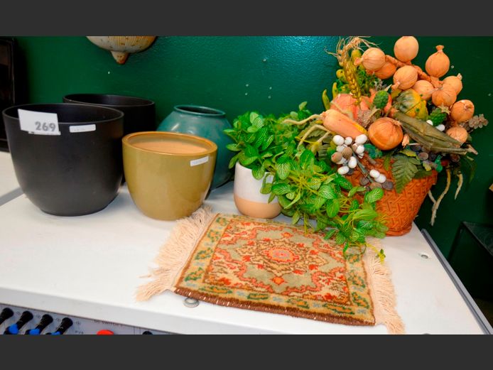 CERAMIC PLANTERS, EVERLASTING FLOWERS & VEGETABLES, etc