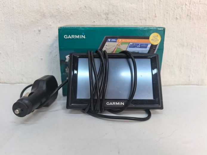 Garmin Drive 40 GPS Navigation Unit With Original Box & Charger