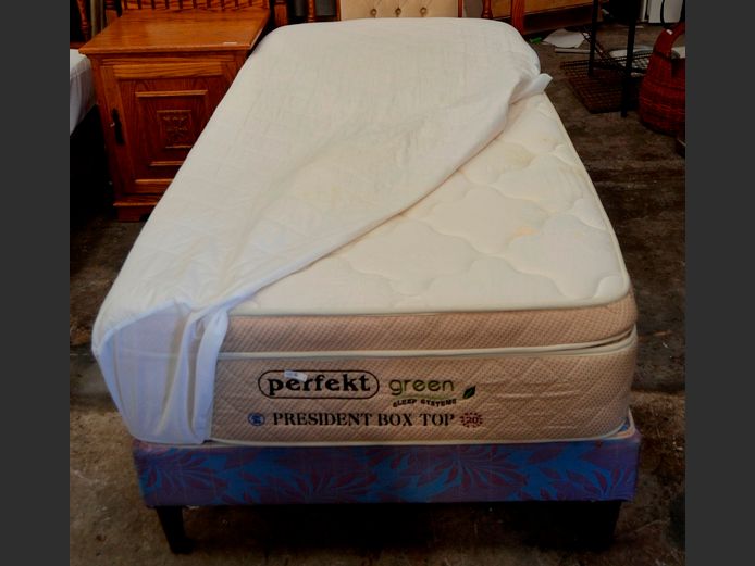 PERFEKT GREEN PILLOW TOP SINGLE MATTRESS ON BASE