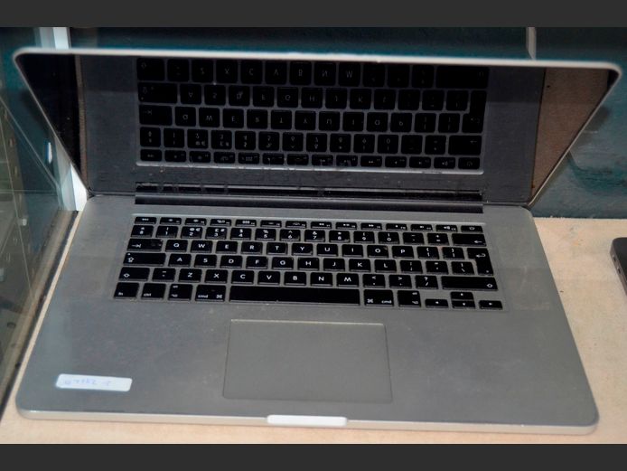 MACBOOK PRO 15" (A1398) [Untested]