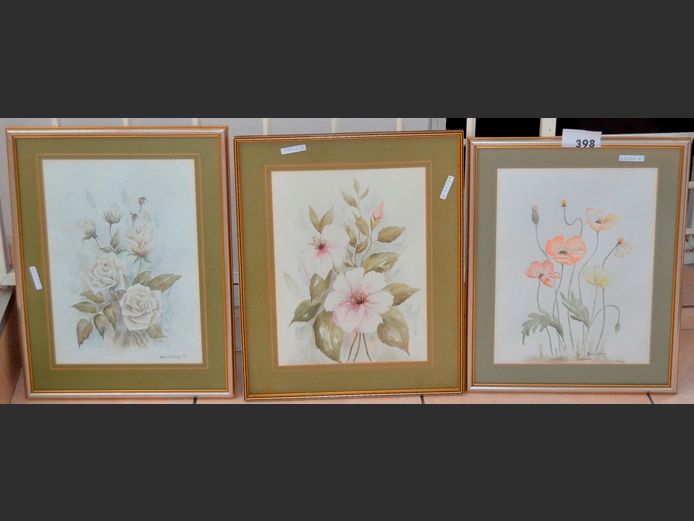 SET OF 3 FRAMED FLOWER PRINTS, 38 x 29.5cm