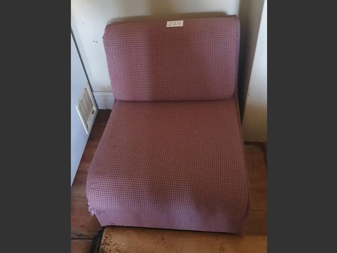 BURGUNDY CHECK UPHOLSTERED CHAIR 