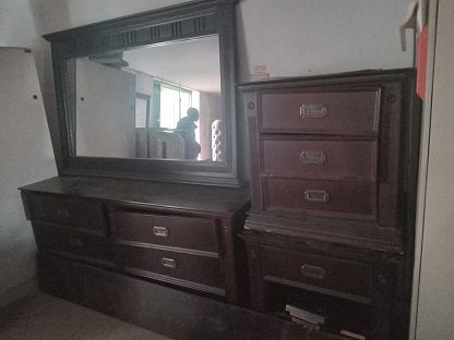 Dressing table set