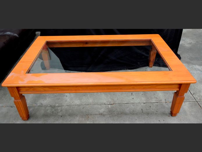 PINE COFFEE TABLE WITH GLASS TOP, 150 x 92 x 46cm [Frame cracked]