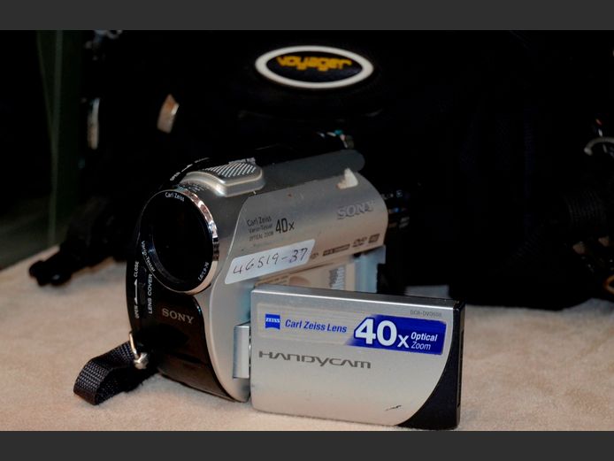 SONY HANDYCAM IN BAG [Untested, no power supply]