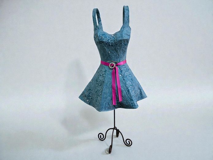 Dress Mannequin Table Lamp