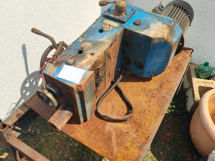 RADIAL ARM DRILL HEAD - INCOMPLETE