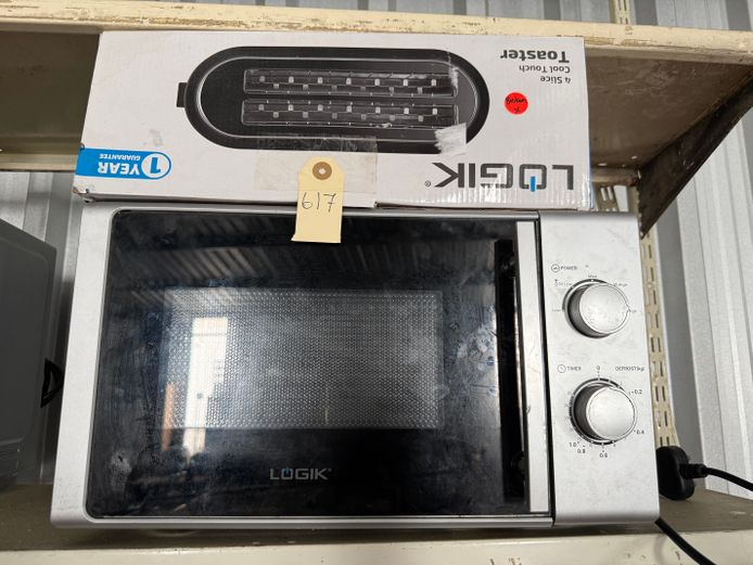 Logik Microwave + 4-slice Toaster 