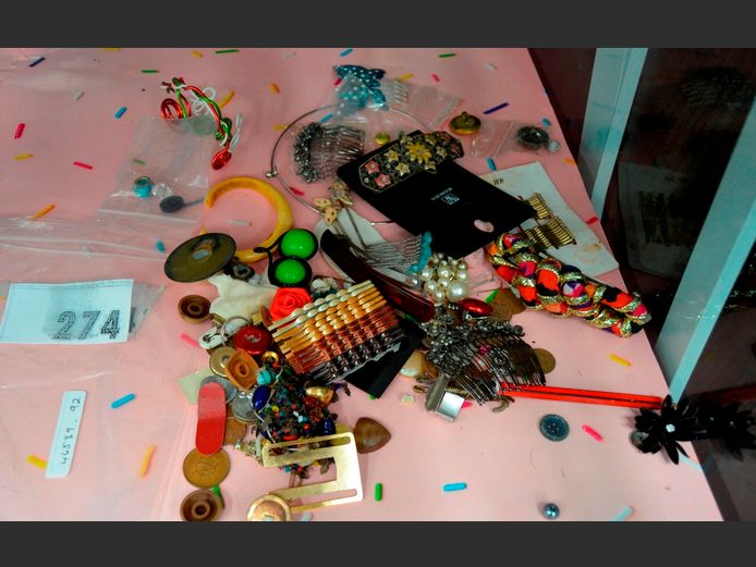 ASSORTED COSTUME JEWELLERY