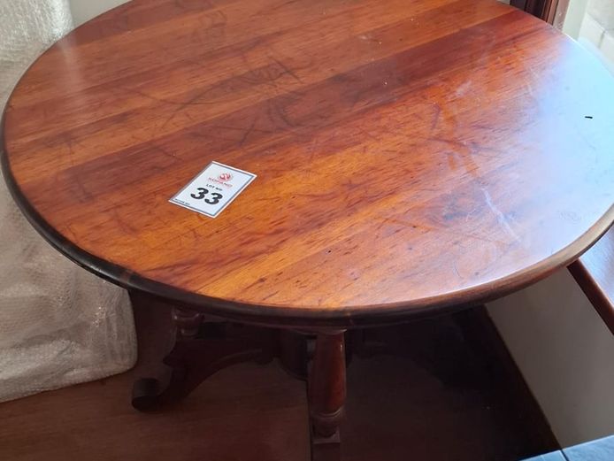 Round table
