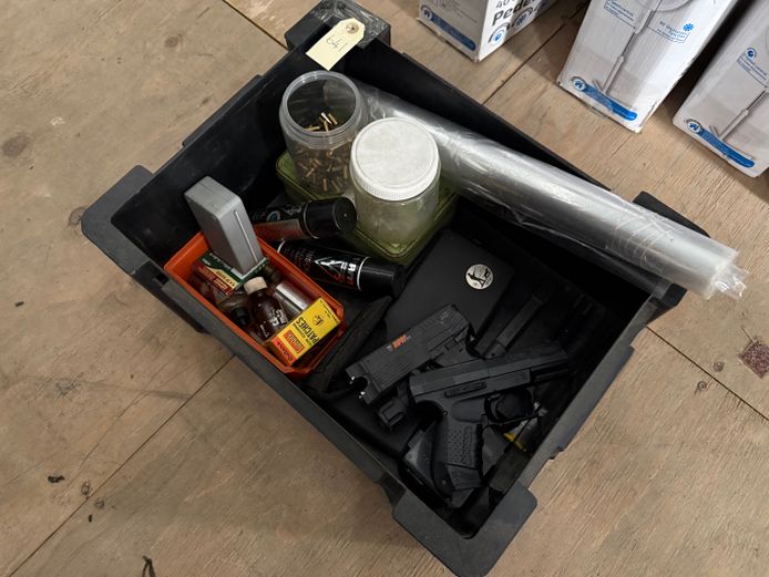 Gun Cleaning Kit 