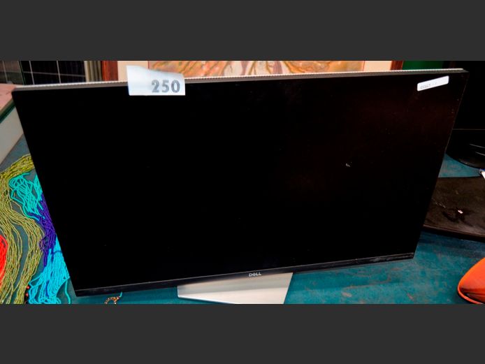 DELL 27" MONITOR [Switches on, screen cracked] [#: 413624380]
