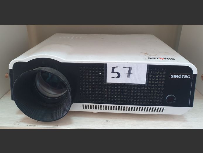 SINOTEC PROJECTOR [Switches on, untested further]