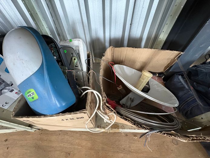 Garage Motors + Satellite Dish 