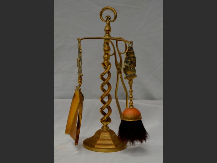 BRASS FIRE IRONS ON TWISTED STAND, 38cm High