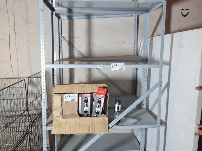 2 X BOLT AND NUT SHELVING