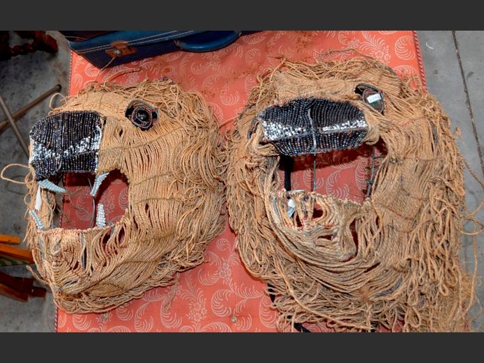 PAIR WOVEN WALL MOUNT LION HEADS