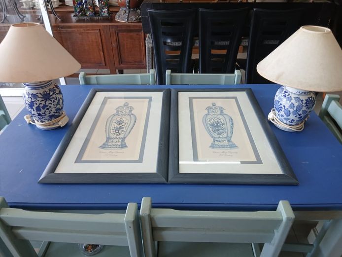 Blue and White smalls - Lot 4