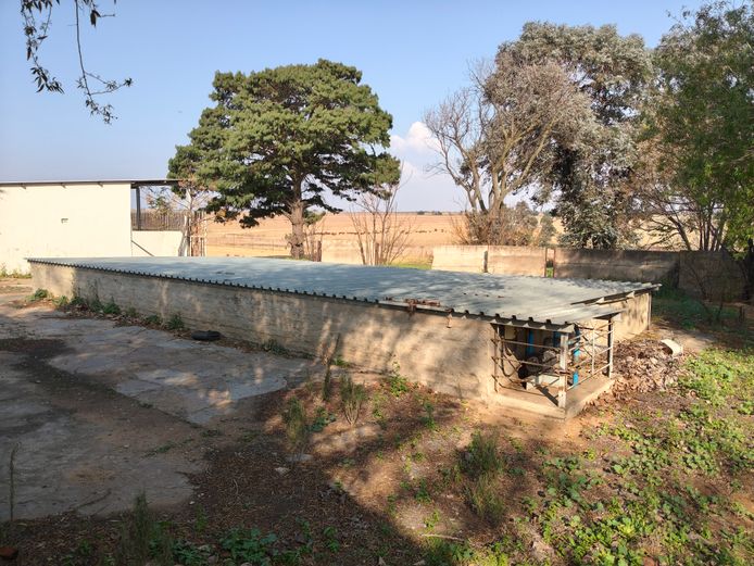 CEMENT RESEVOIR (HOUSE)