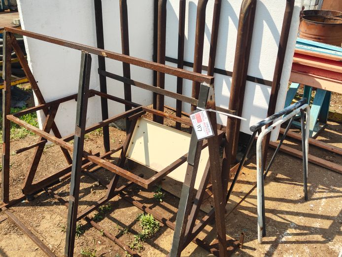 LOT STEEL FRAMES