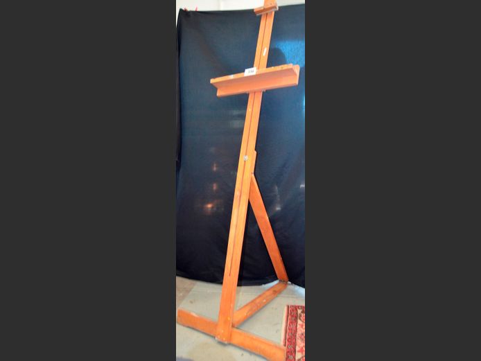 MERANTI ARTIST'S EASEL