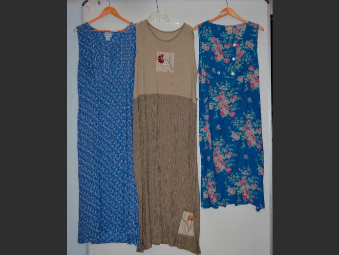LOT: 3 x APRIL CORNELL DRESSES [Sizes L & XL]