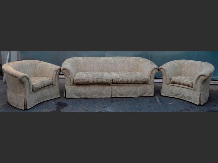 FLORAL UPHOLSTERED 3-PIECE, 4-SEATER LOUNGE SUITE [Cat scratches]