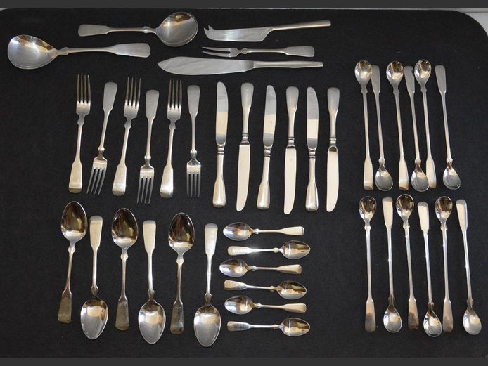 WMF CROMARGAN 6-PLACE SETTING CUTLERY SET WITH 12 MATCHING SUNDAE SPOONS, 2 x SERVING SPOONS, CHEESE KNIFE, OLIVE FORK & FISH SERVING KNIFE