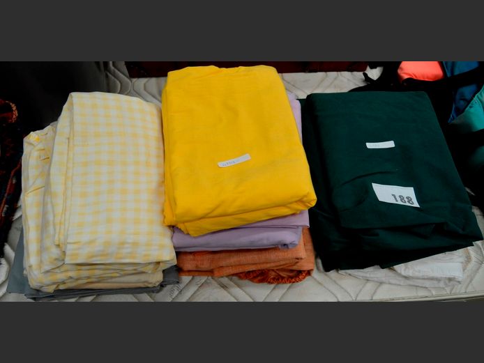 FLAT SHEETS, FITTED SHEETS, etc