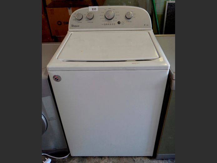 WHIRLPOOL TOP LOADING WASHING MACHINE [Switches on, untested further]