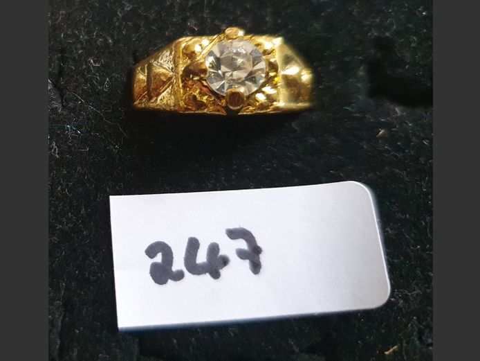 GOLD PLATED DRESS RING WITH CLEAR STONES