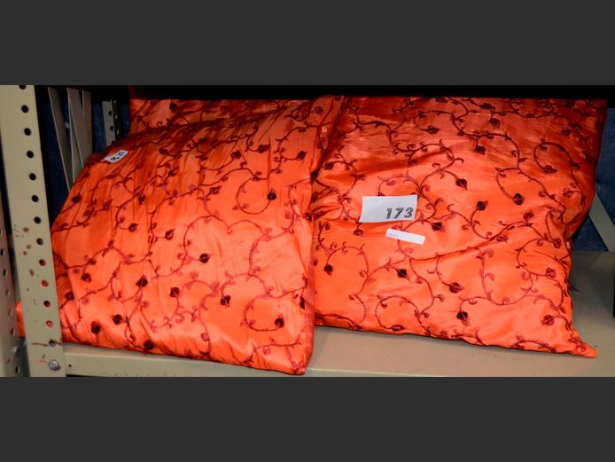 SET OF 4 ORANGE SCATTER CUSHIONS