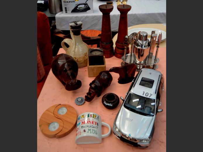 REMOTE CONTROLLED MODEL CAR [Untested], STAINLESS STEEL BAR SET, PAIR WOODEN CANDLE STANDS, etc