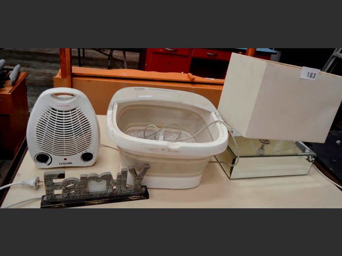 BEVELLED MIRROR TABLE LAMP WITH SHADE, FOOTSPA & A FAN HEATER [Switch on, untested further]