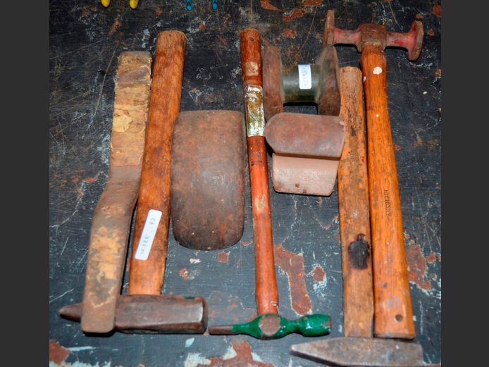 LOT: DOLLIES & HAMMERS