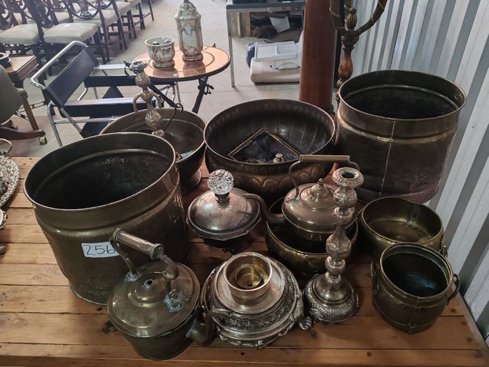 Various Brass Décor Items (STC)