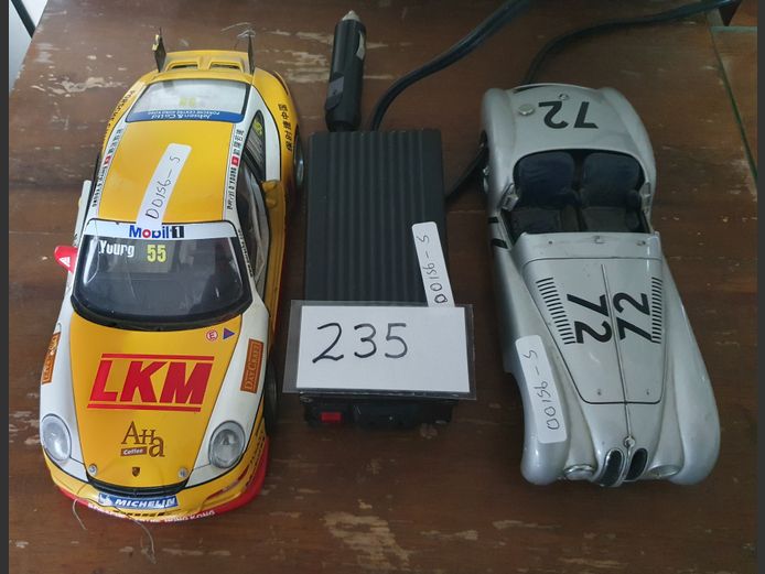 LOT: DC/AC INVERTER & MODEL CARS