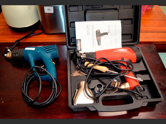 LOT OF 2 HEAT GUNS: RYOBI & SONIC [Switch on, untested further]